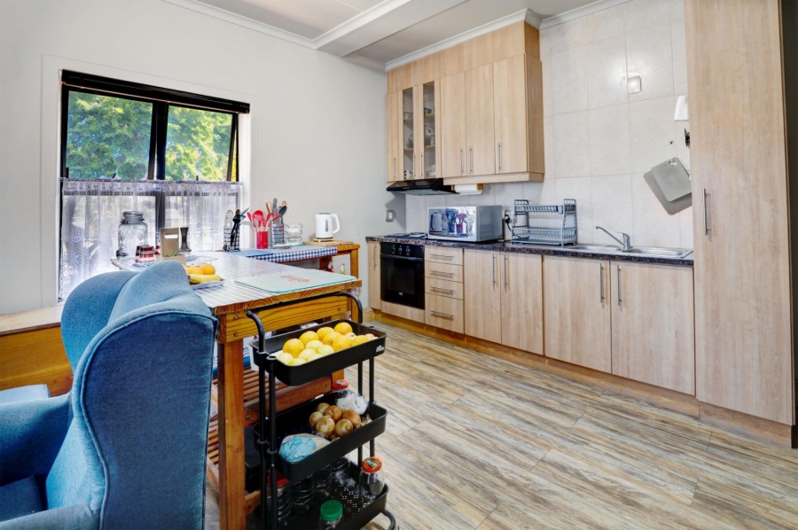 1 Bedroom Property for Sale in Old Oak Western Cape